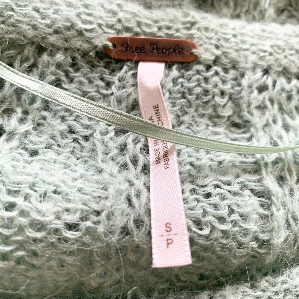 🌸New🌸 Free People Angel Sweater Green Small NWT